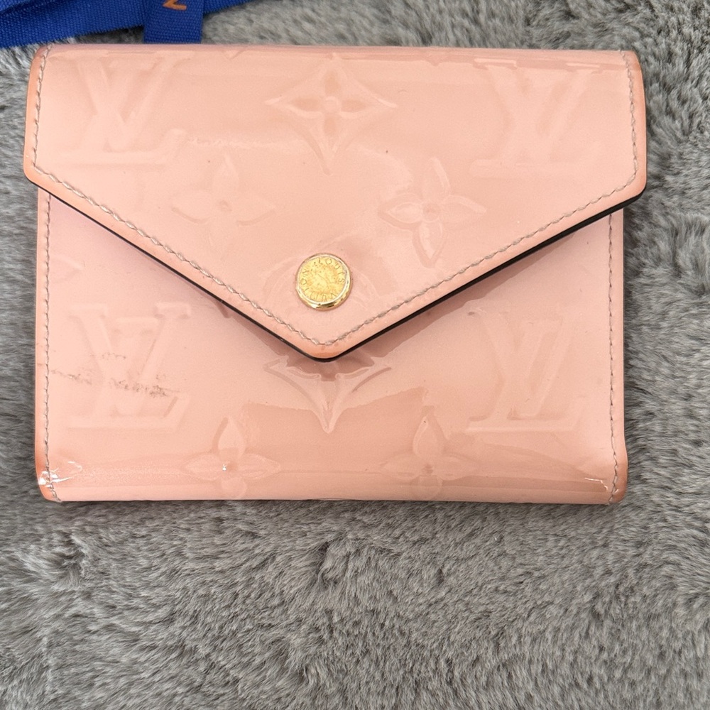 Louis Vuitton Pink Monogram Wallet - Picture 2 of 8